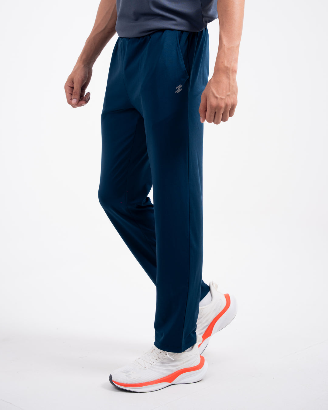 DCYPHR Men`s AUSM5X™ TrainFlex Trackpants- Titan Navy