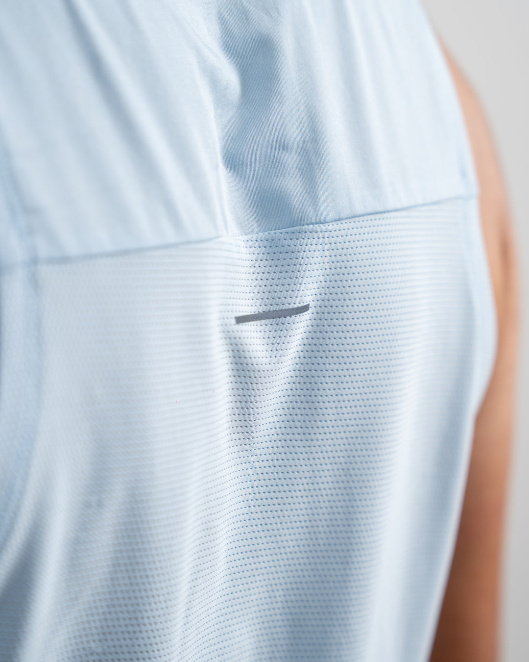 DCYPHR Men`s AUSM5X™ Mesh Singlet- Open Sky