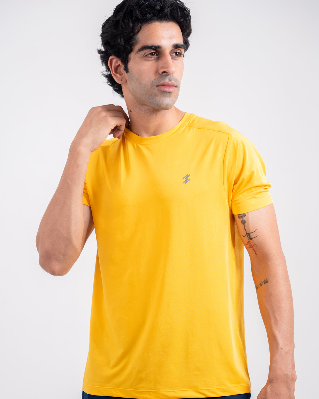 DCYPHR Men`s AUSM5X™ Raglan Tee- Amber Yellow