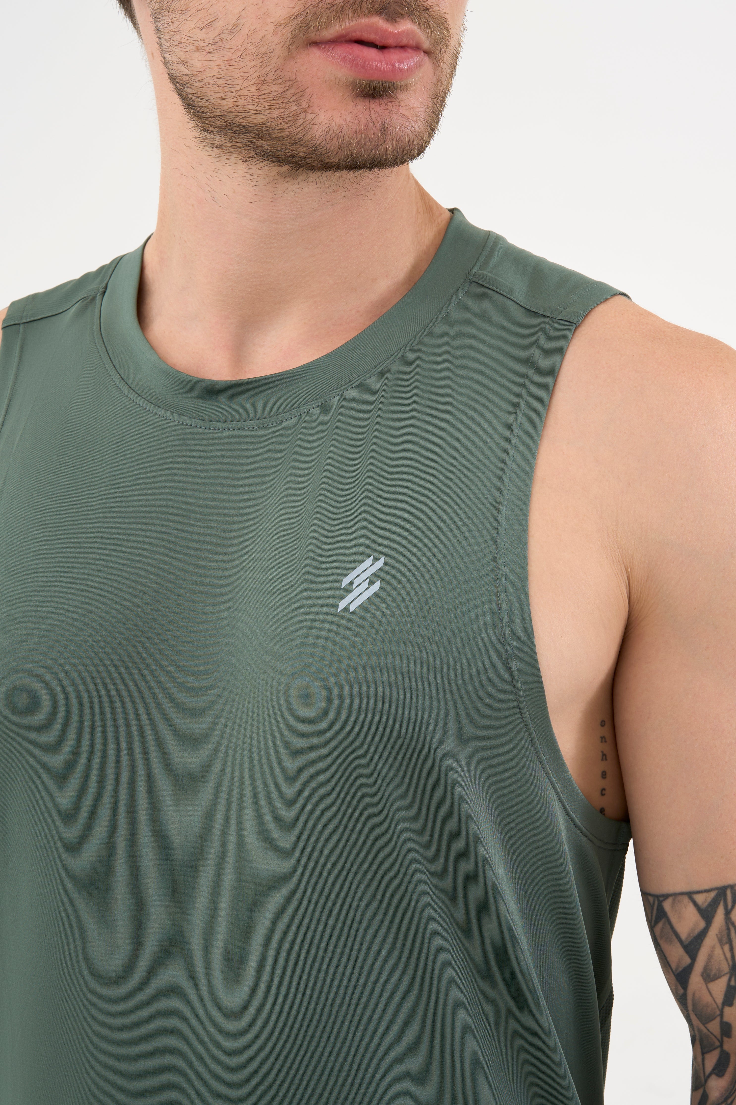 DCYPHR Men's AUSM5X™ Mesh Tank Top-Deep Emerald