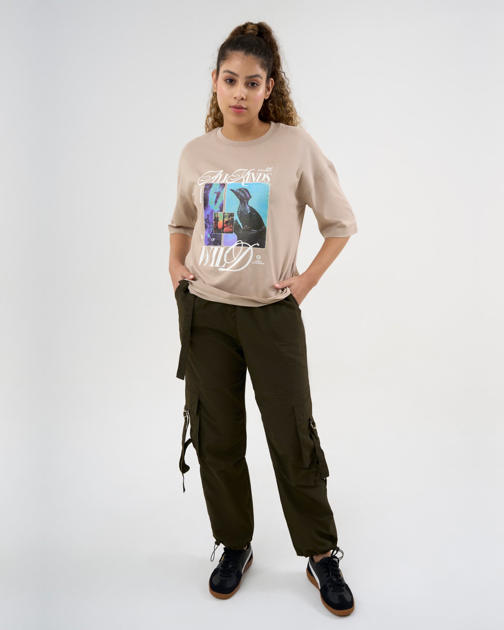 DISCOVERY Women's All Kinds Wild Graphic Tee - Dune Earth