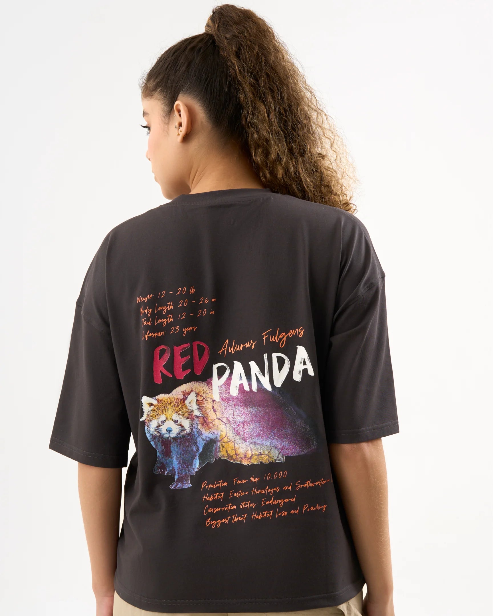 DISCOVERY Women's Red Panda Graphic Tee-Dark Night