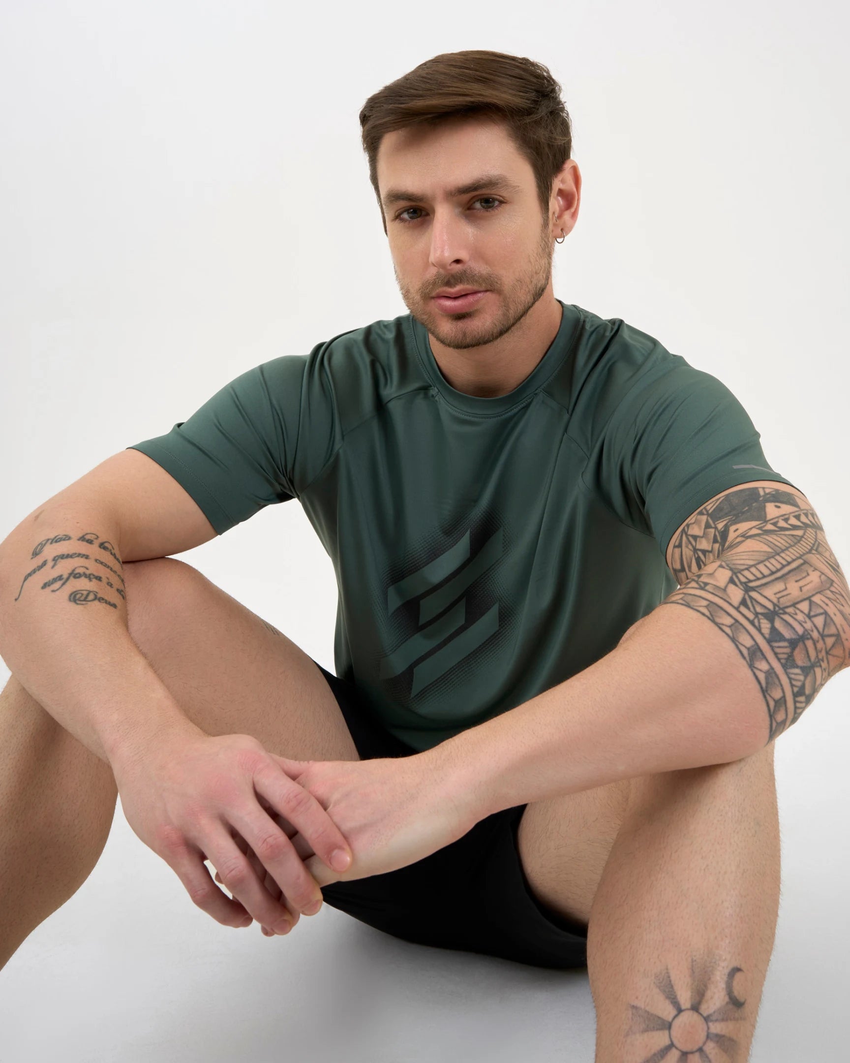 DCYPHR Men's AUSM5X™ Crewneck Tee-Deep Emerald