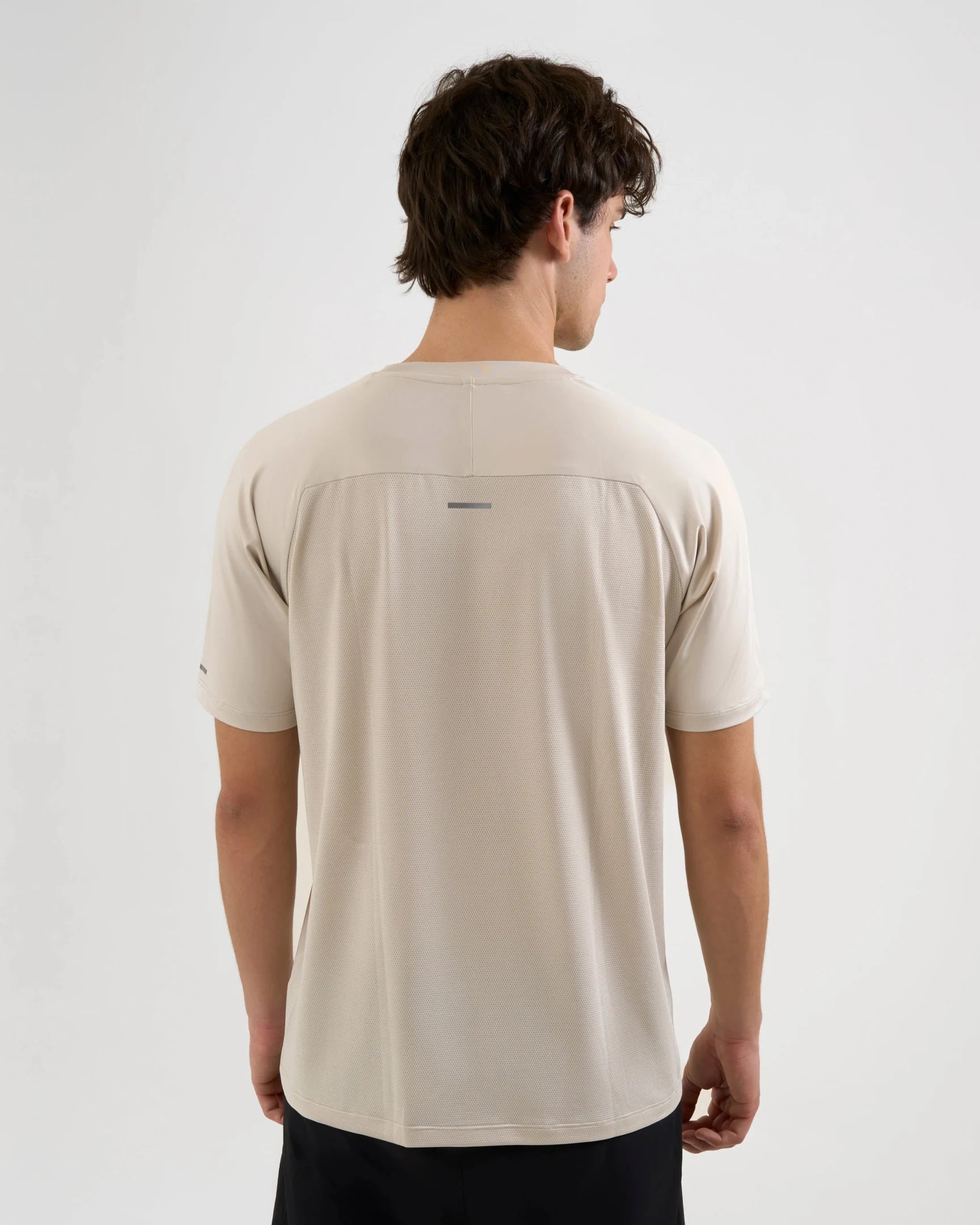 DCYPHR Men's AUSM5X™ Raglan Tee-Ivory Mist