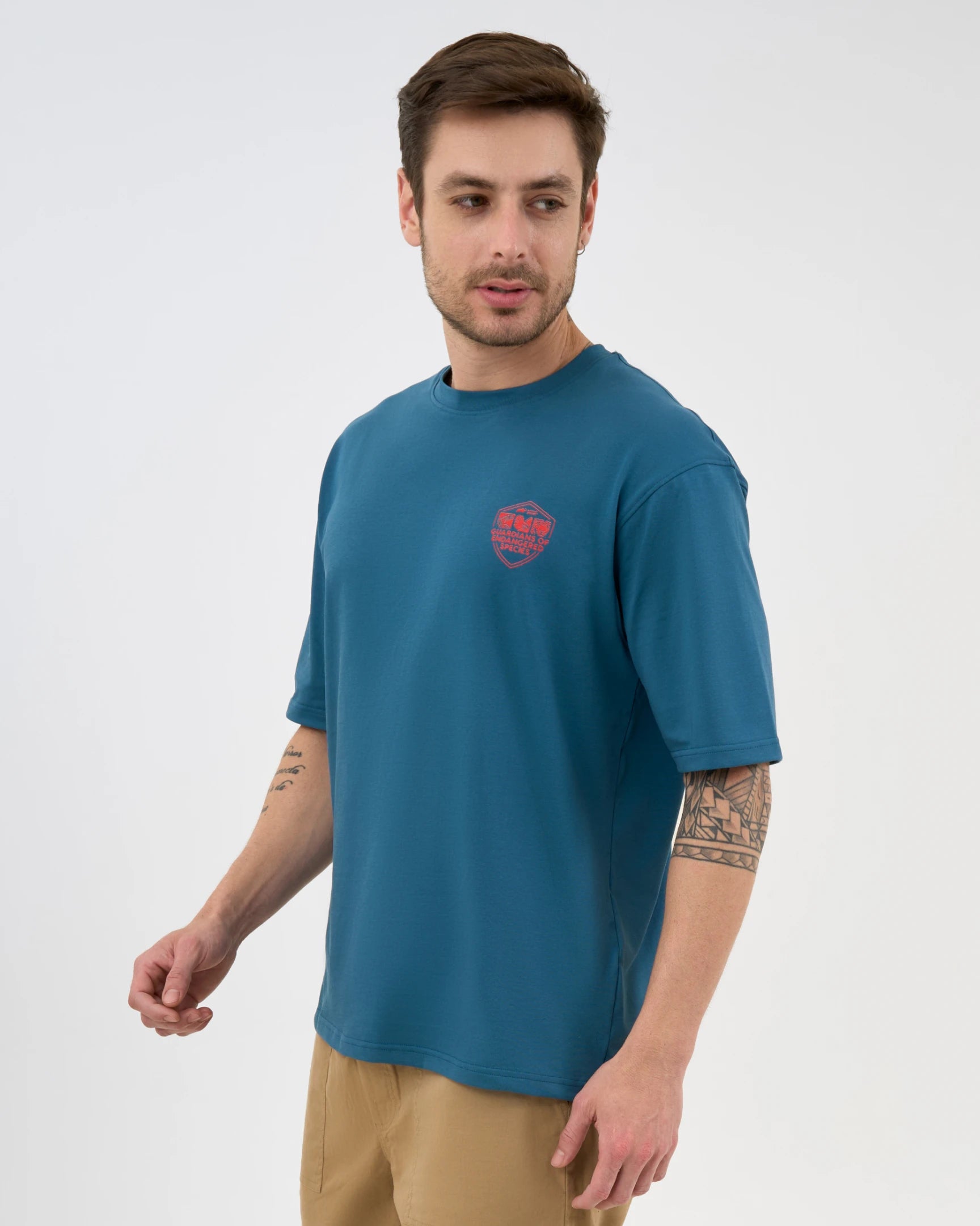 DISCOVERY Men's Orangutan Graphic Tee - Night Lagoon