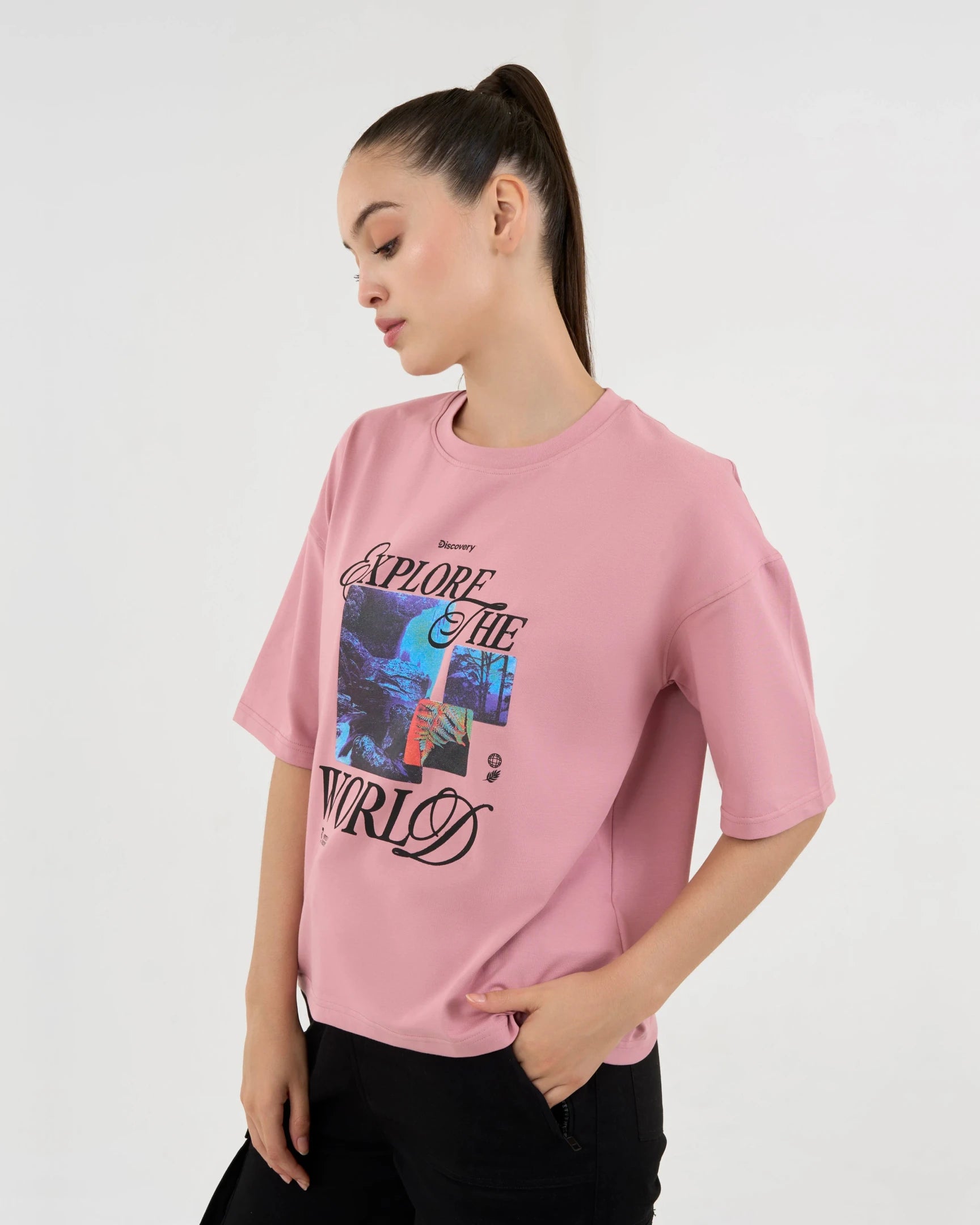 DCYPHR DISCOVERY Women's Explore the world Graphic Tee-Dusk Pink
